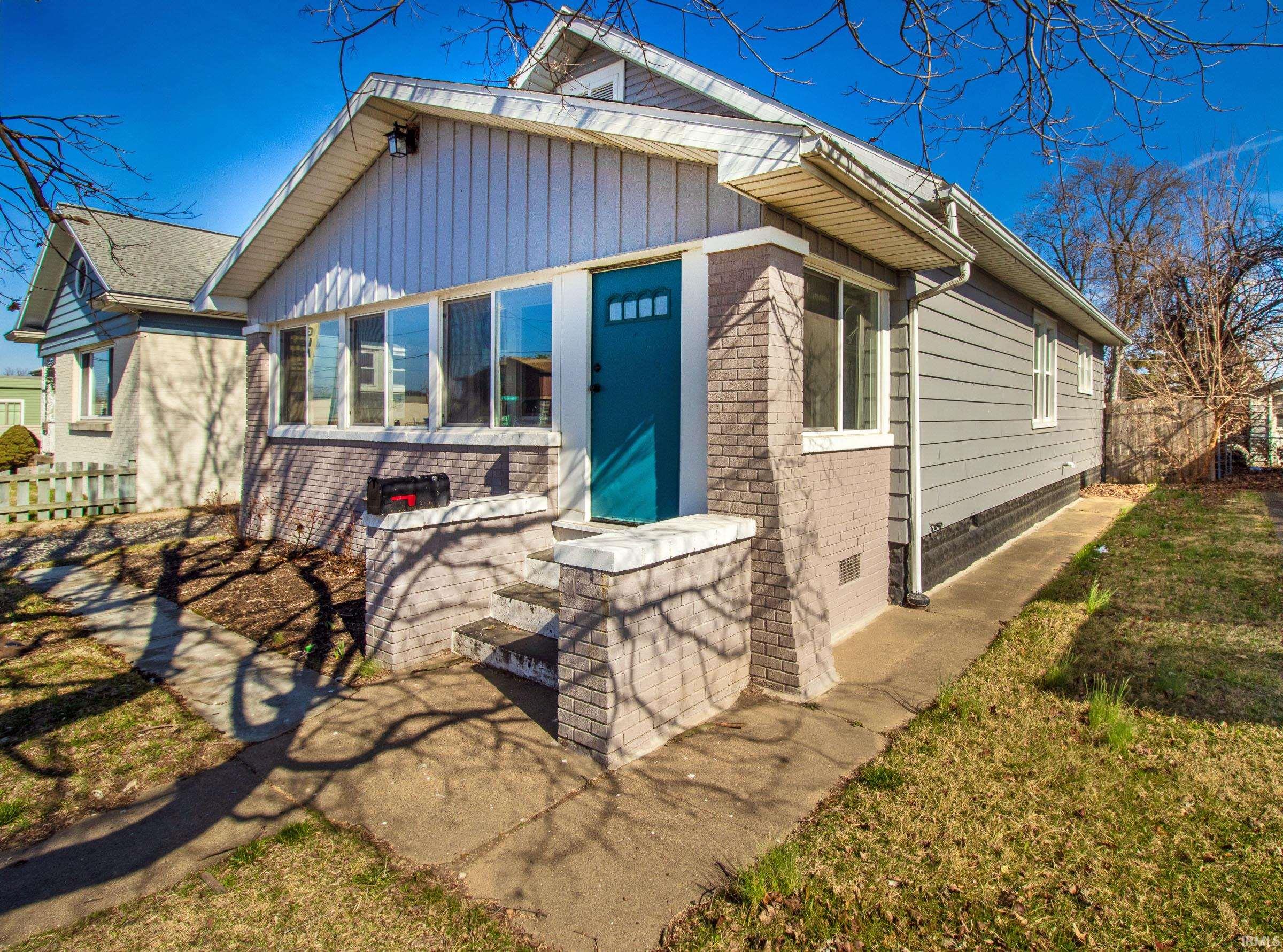 2013 Stringtown Road Evansville, IN 47711 - Photo 3 of 23