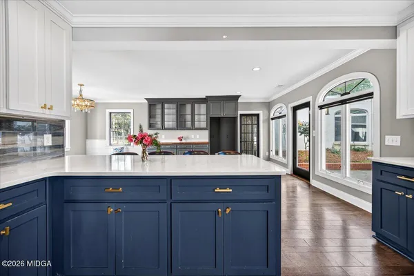 $490,000 | 3824 Overlook Avenue, Macon, GA 31204