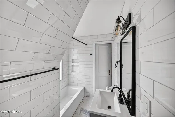 $490,000 | 3824 Overlook Avenue, Macon, GA 31204