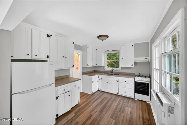 $490,000 | 3824 Overlook Avenue, Macon, GA 31204