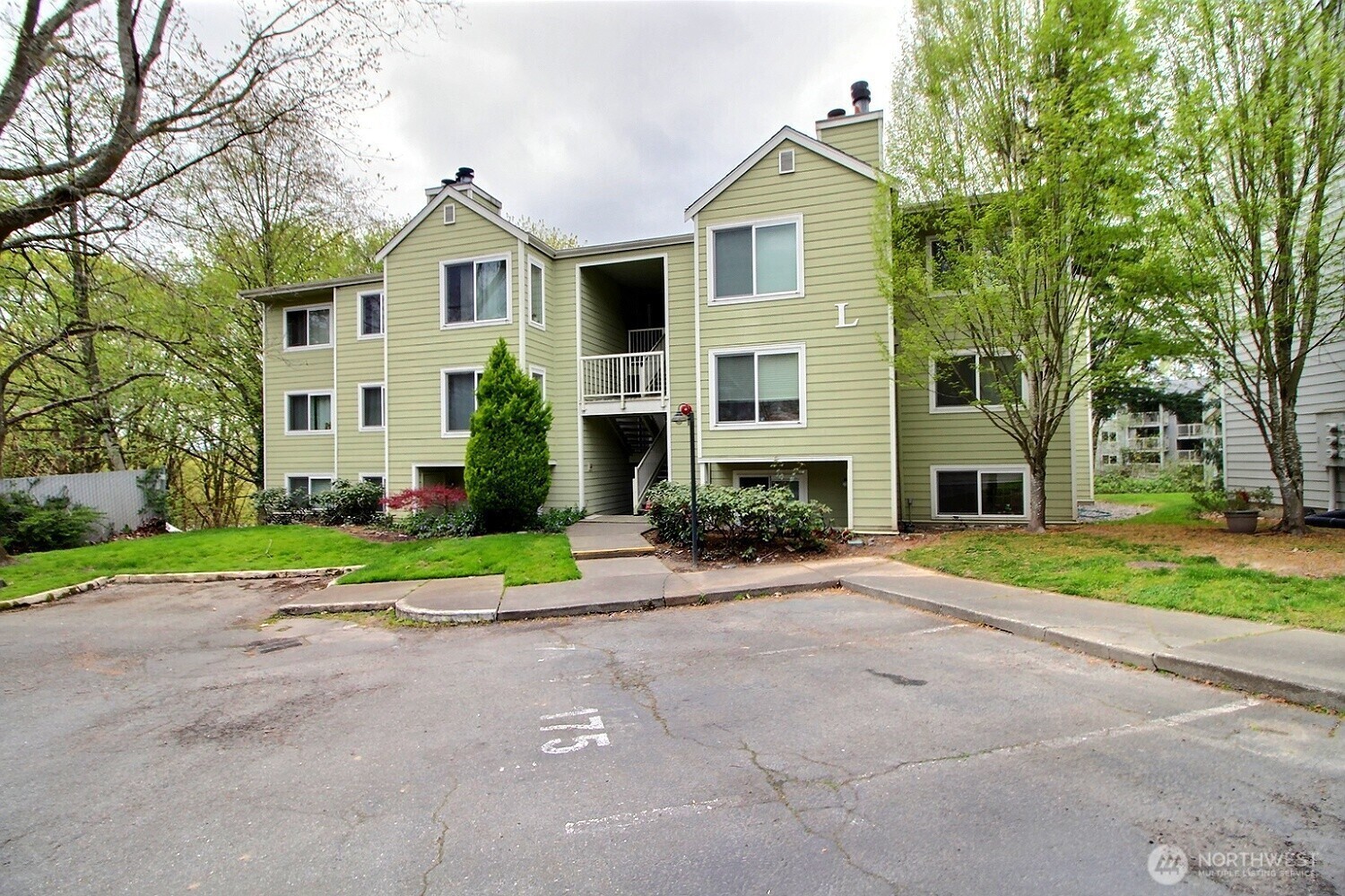 975 Aberdeen Avenue Northeast, Unit L202 Renton, WA 98056 - Photo 16 of 20