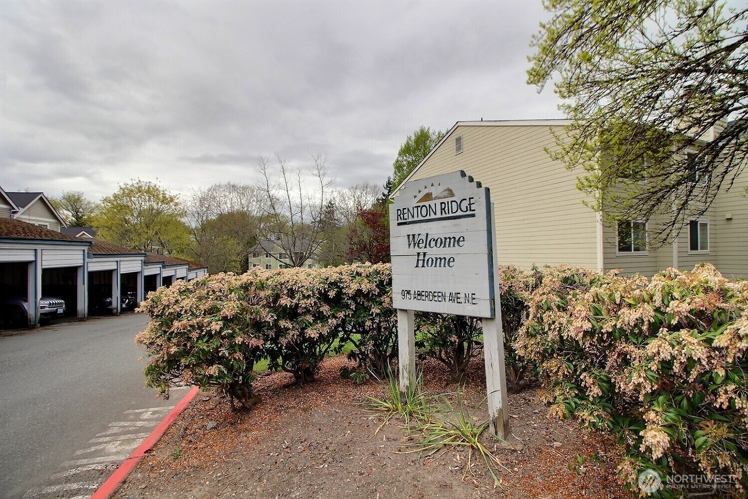 975 Aberdeen Avenue Northeast, Unit L202 Renton, WA 98056 - Photo 17 of 20