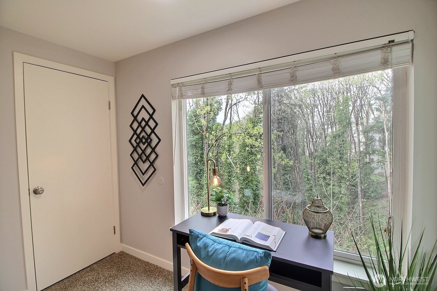 975 Aberdeen Avenue Northeast, Unit L202 Renton, WA 98056 - Photo 3 of 20