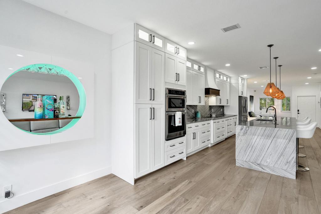 6800 Via Regina Boca Raton, FL 33433 - Photo 19 of 58 Kitchen view 4