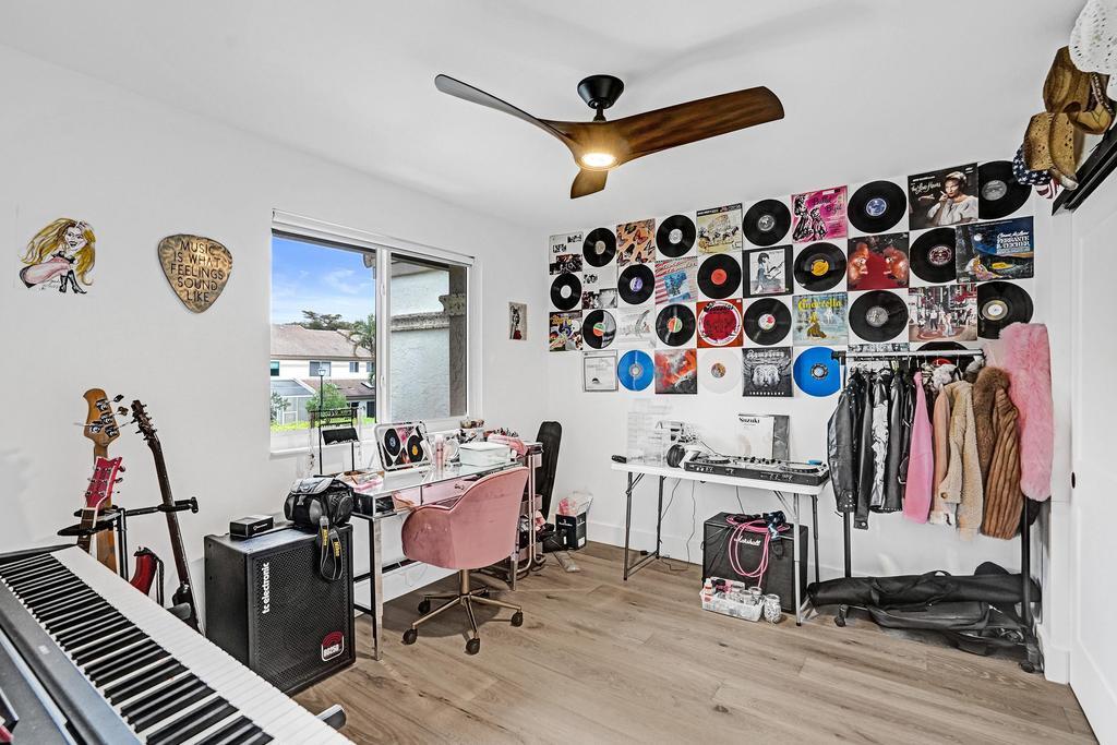 6800 Via Regina Boca Raton, FL 33433 - Photo 38 of 58 a view of a room with gym equipment