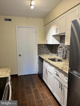 $1,900 | 306 A Kelly Cove, Mount Laurel, NJ 08054