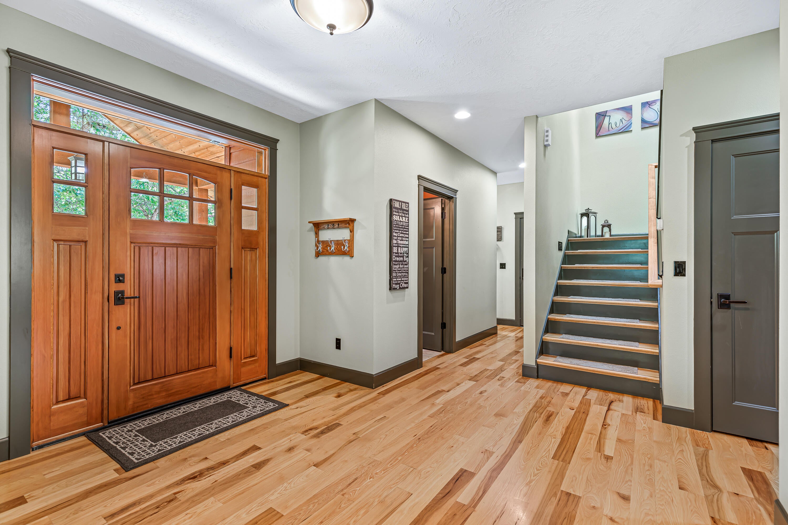 6036 Old Stage Road Central Point, OR 97502 - Photo 18 of 44 9R9A7533