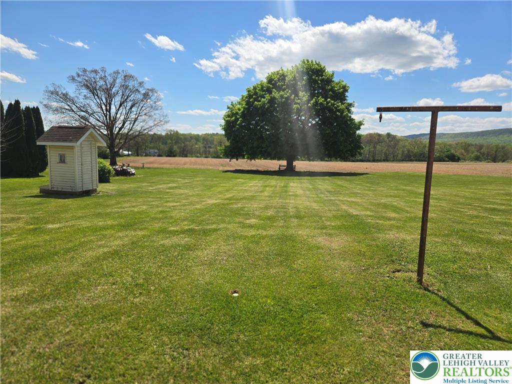 8662 Ashfield Road Slatington, PA 18080 - Photo 4 of 14