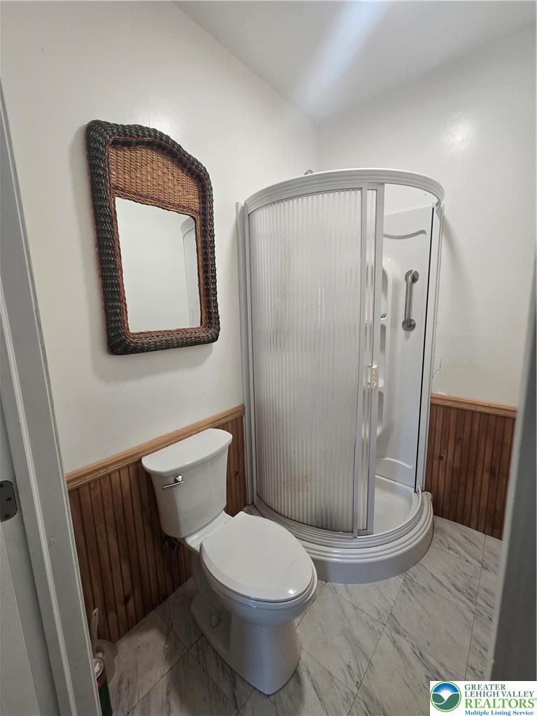 8662 Ashfield Road Slatington, PA 18080 - Photo 10 of 14