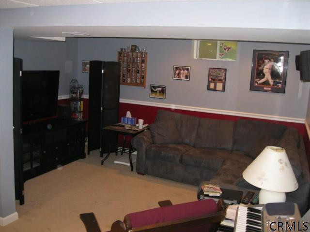 17 Falcon Chase Rensselaer, NY 12144 - Photo 12 of 14 Photo 12