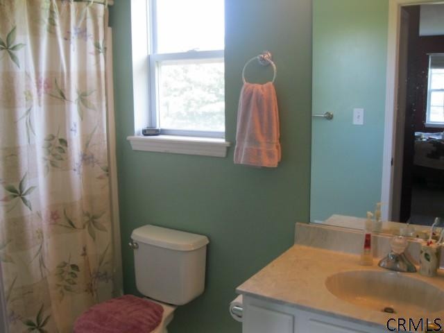 17 Falcon Chase Rensselaer, NY 12144 - Photo 13 of 14 Photo 13