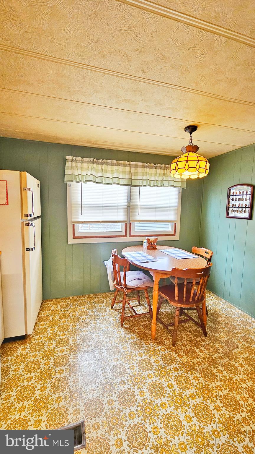 232 # 69 Yankee Road, Unit 69 Quakertown, PA 18951 - Photo 4 of 11 Kitchen