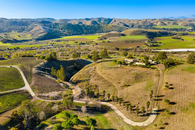 $1,983,000 | 11 Mail Road, Lompoc, CA 93436