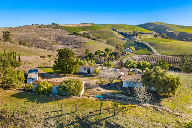 $1,983,000 | 11 Mail Road, Lompoc, CA 93436