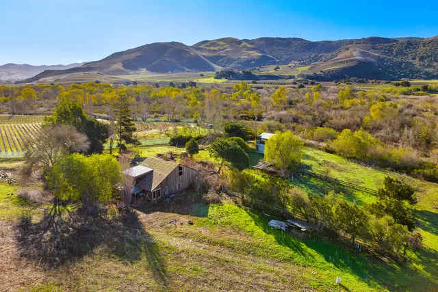 $1,983,000 | 11 Mail Road, Lompoc, CA 93436