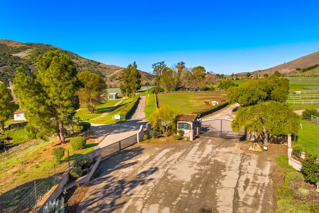 $1,983,000 | 11 Mail Road, Lompoc, CA 93436