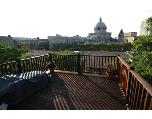 175 St Botolph Street, Unit 4 Boston, MA 02115 - Photo 2 of 6 Gallery Image 2