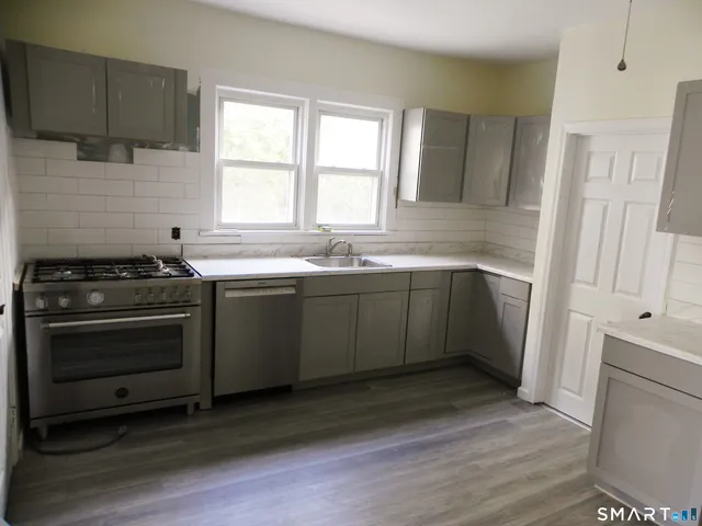 $3,600 | 25 Cove Avenue, Unit 1, Norwalk, CT 06855