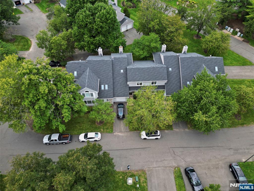 10 Matthew Road Wayne, NJ 07470 - Photo 5 of 41 Gallery Image 5