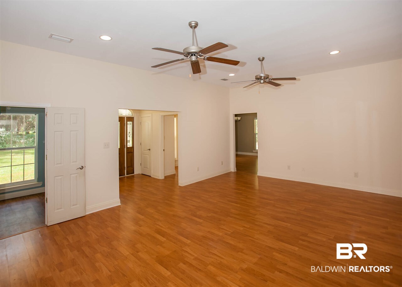 11232 Rachels Lane Foley, AL 36535 - Photo 10 of 48