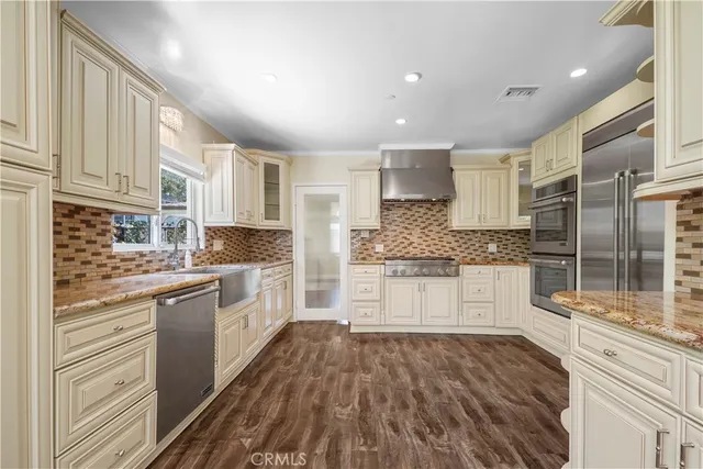 $3,199,000 | 1025 East San Jose Avenue, Burbank, CA 91501