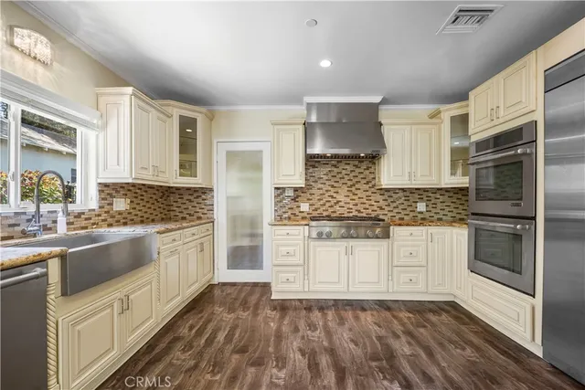 $3,199,000 | 1025 East San Jose Avenue, Burbank, CA 91501