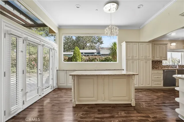 $3,199,000 | 1025 East San Jose Avenue, Burbank, CA 91501
