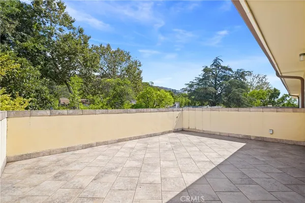 $2,999,998 | 1025 East San Jose Avenue, Burbank, CA 91501
