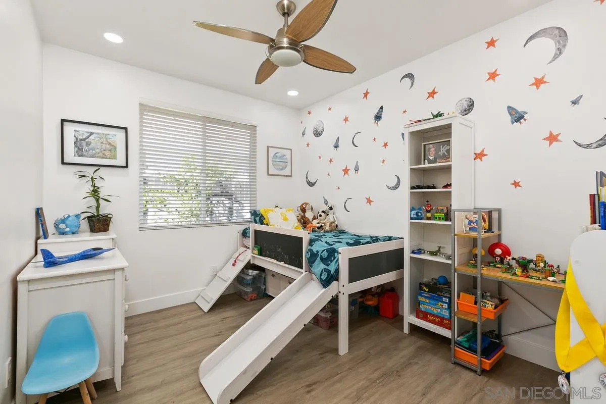 1461 Knoll Park Glen Escondido, CA 92029 - Photo 18 of 25 a bedroom with furniture and a window