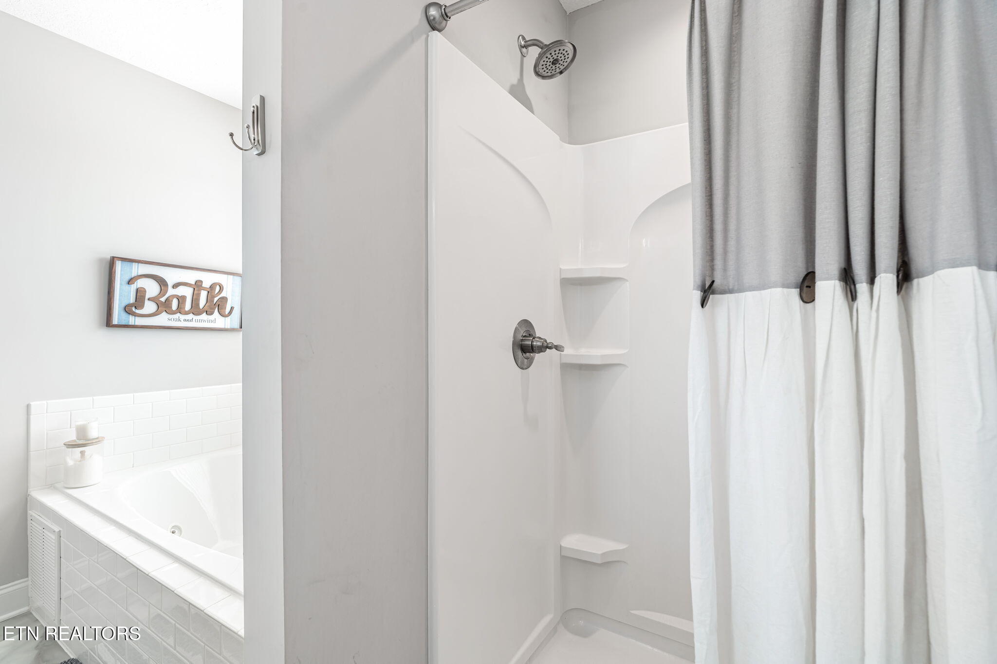 106 Juniperberry Road Oak Ridge, TN 37830 - Photo 34 of 52 Walk In Shower