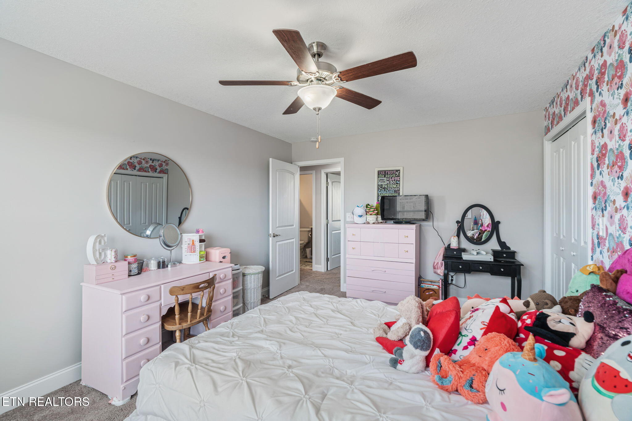 106 Juniperberry Road Oak Ridge, TN 37830 - Photo 37 of 52 Bedroom 2