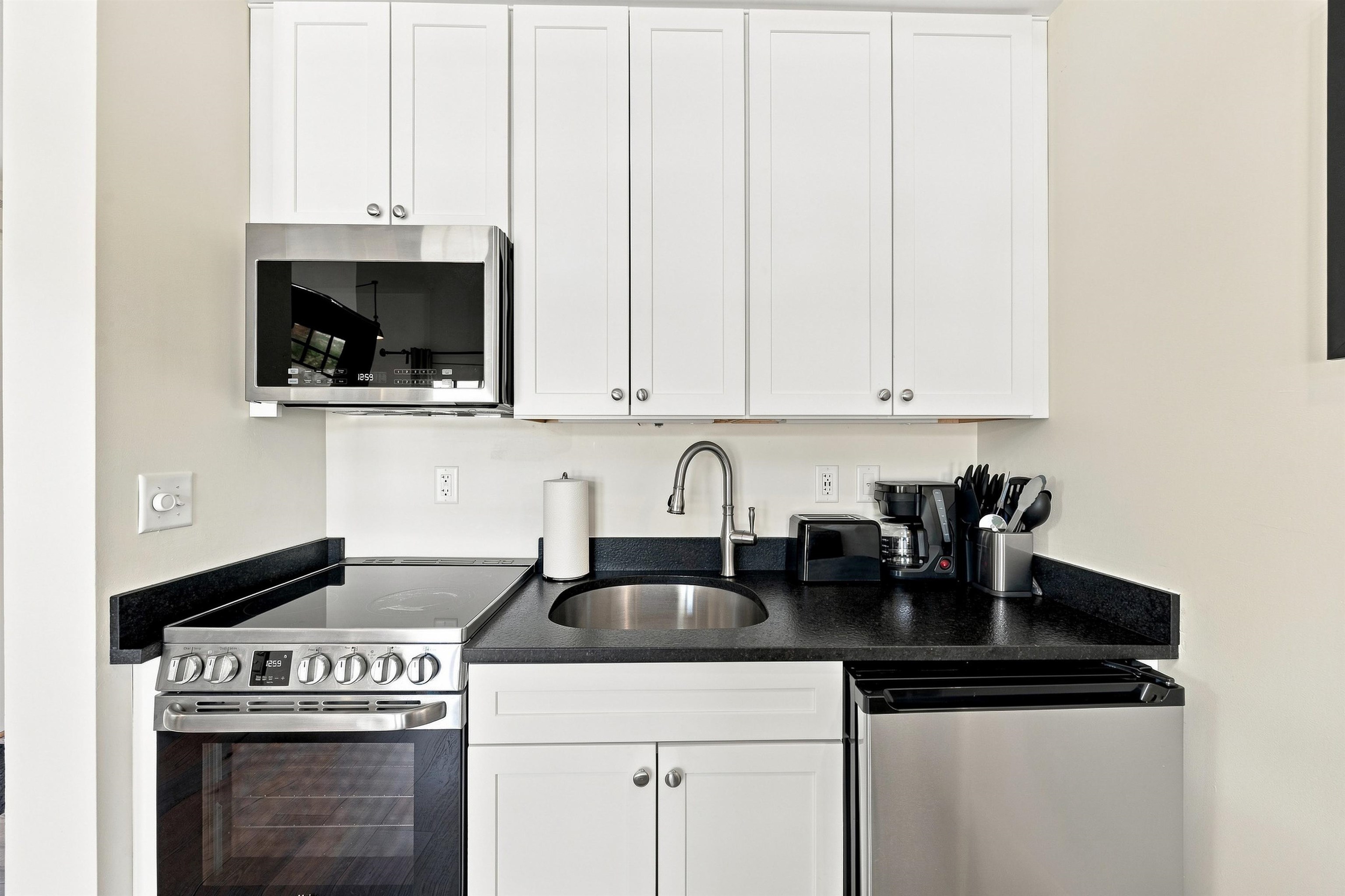 90 Lafayette Road, Unit I Thornton, NH 03285 - Photo 17 of 48 Gallery Image 17