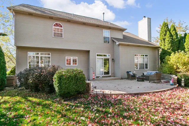 $449,900 | 338 Millstream Lane, Oswego, IL 60543