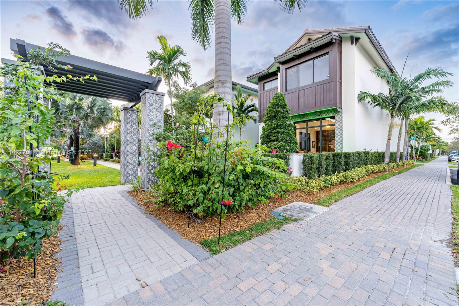 8210 Northwest 46th Street Doral, FL 33166 - Photo 51 of 59 a view of a back yard of the house