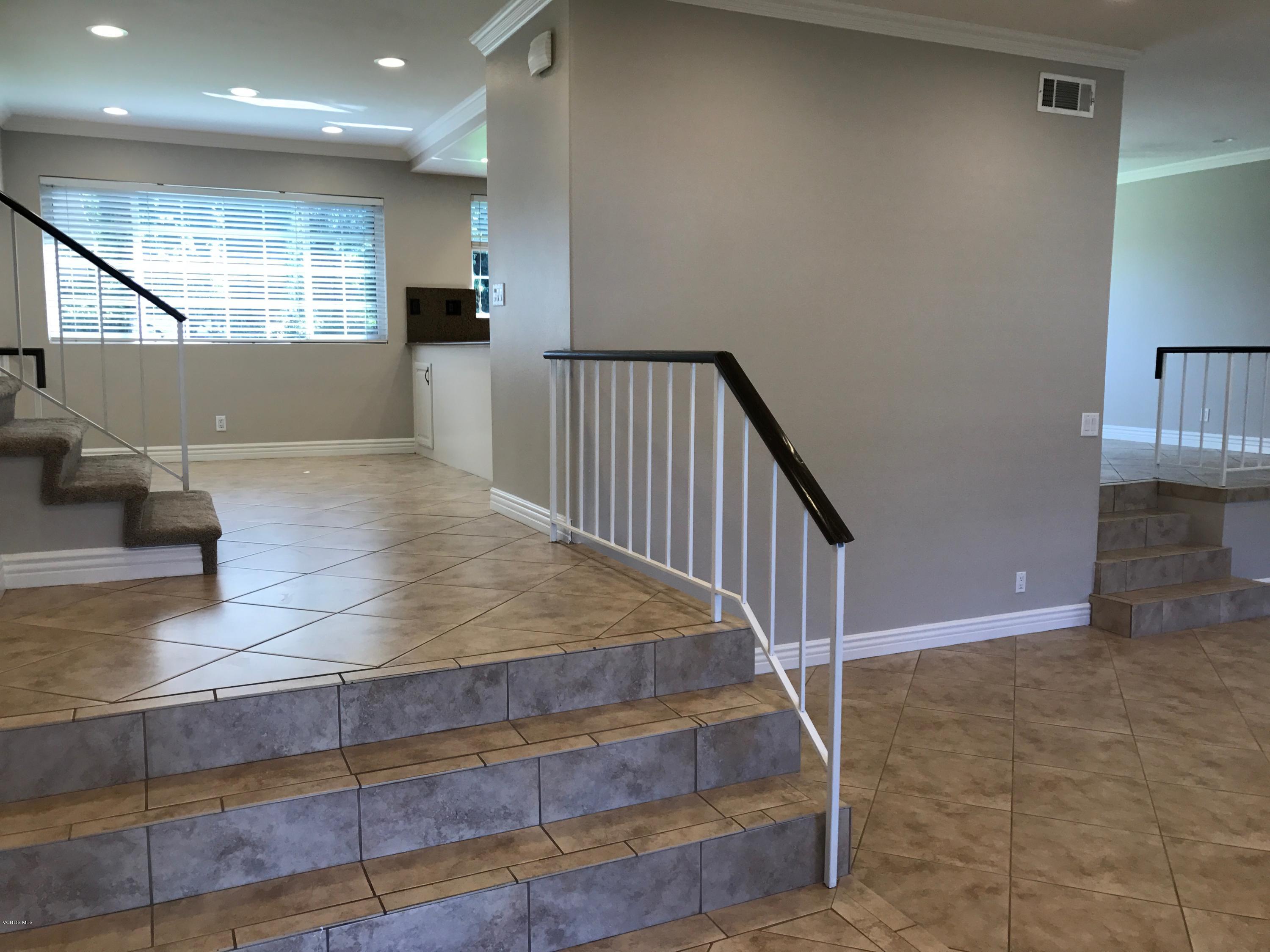 4292 Springfield Street Simi Valley, CA 93063 - Photo 2 of 27 1entry
