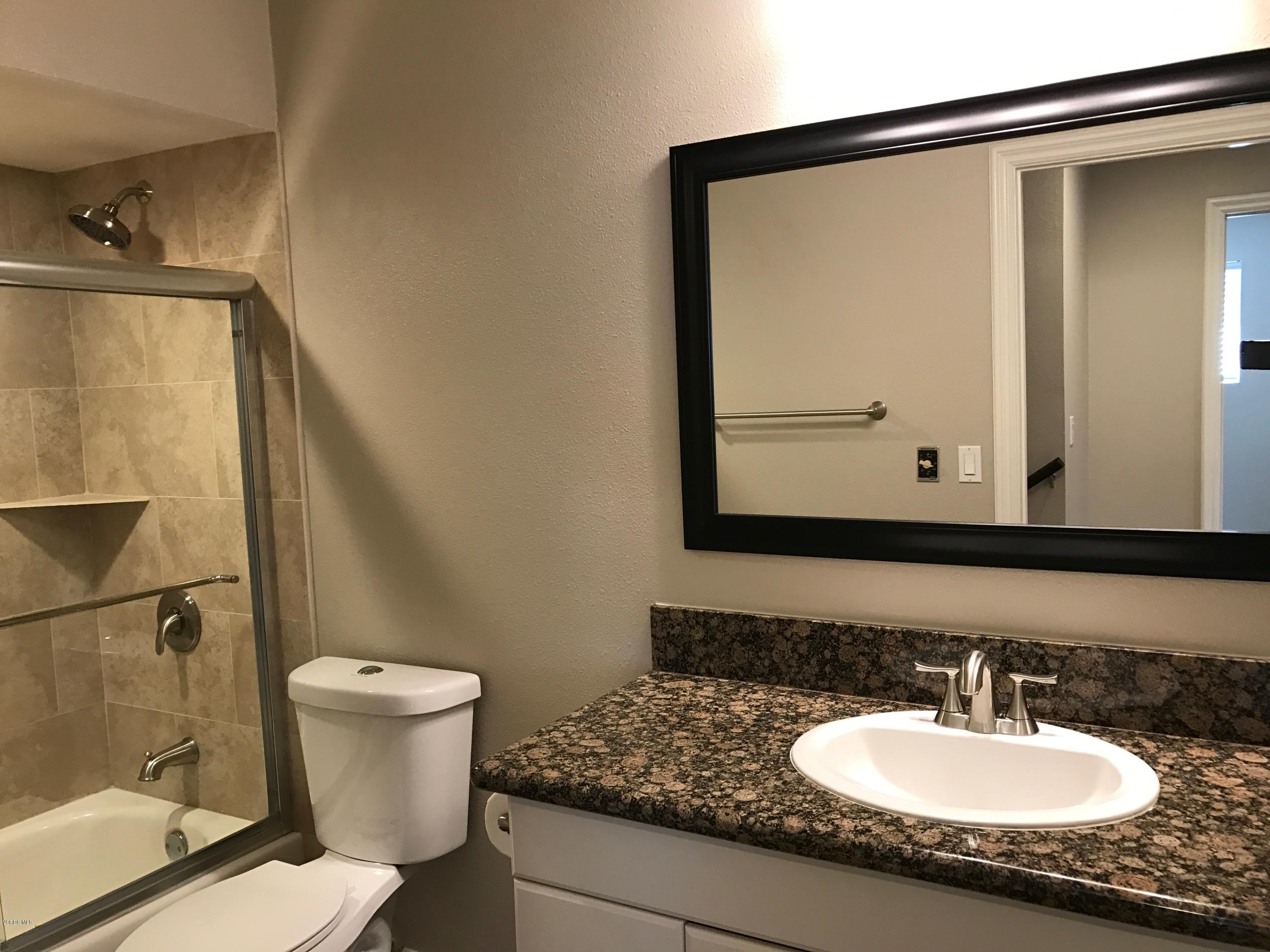 4292 Springfield Street Simi Valley, CA 93063 - Photo 14 of 27 12hallbath