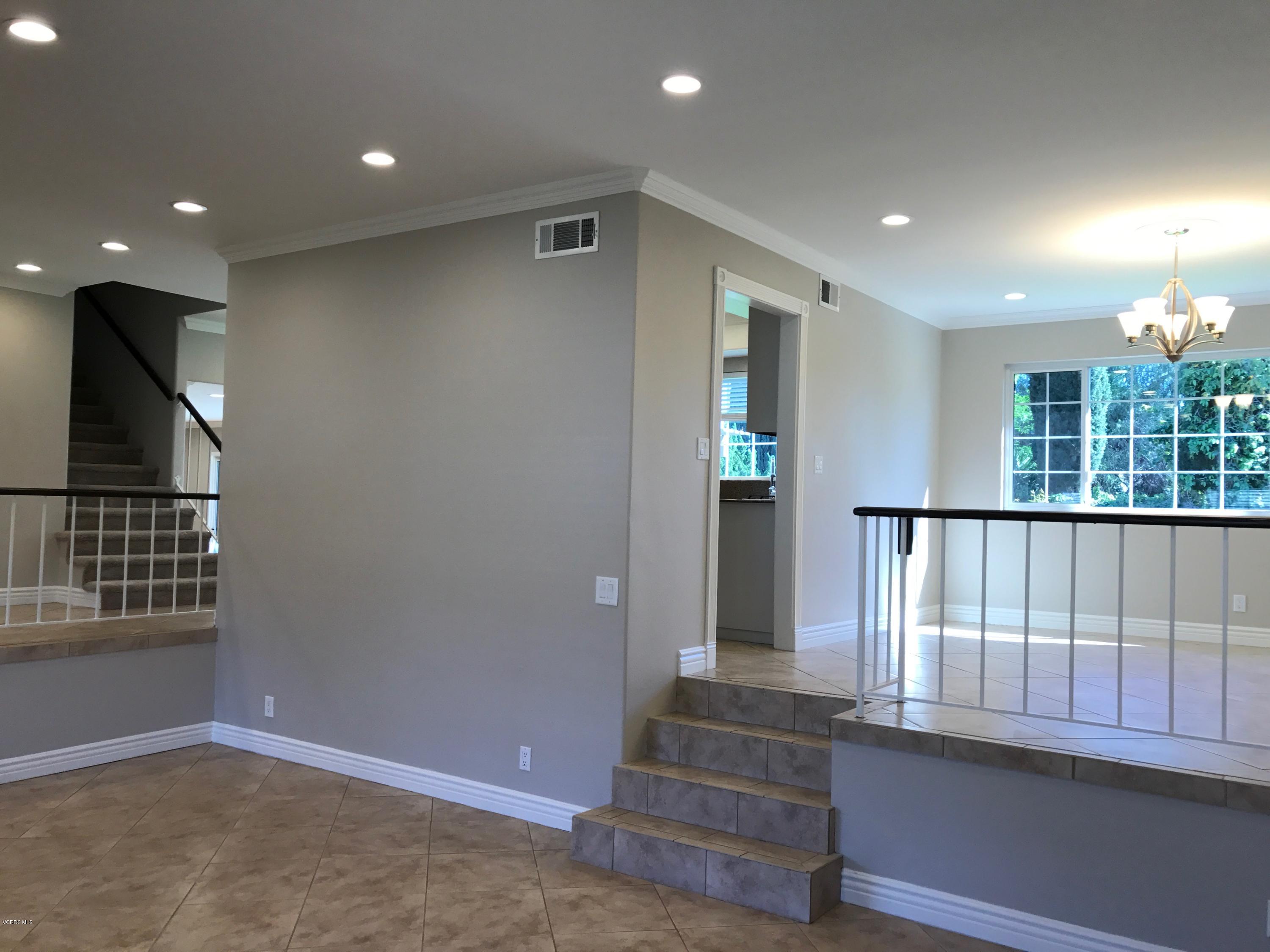 4292 Springfield Street Simi Valley, CA 93063 - Photo 4 of 27 3livingdining
