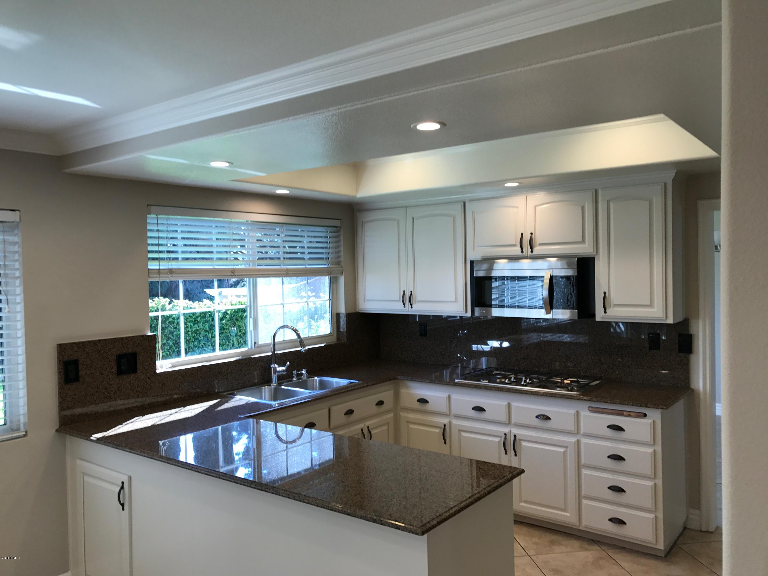 4292 Springfield Street Simi Valley, CA 93063 - Photo 7 of 27 6 kitchen