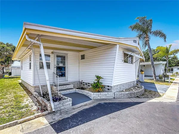 $130,000 | 1040 Main Street, Unit 162, Dunedin, FL 34698