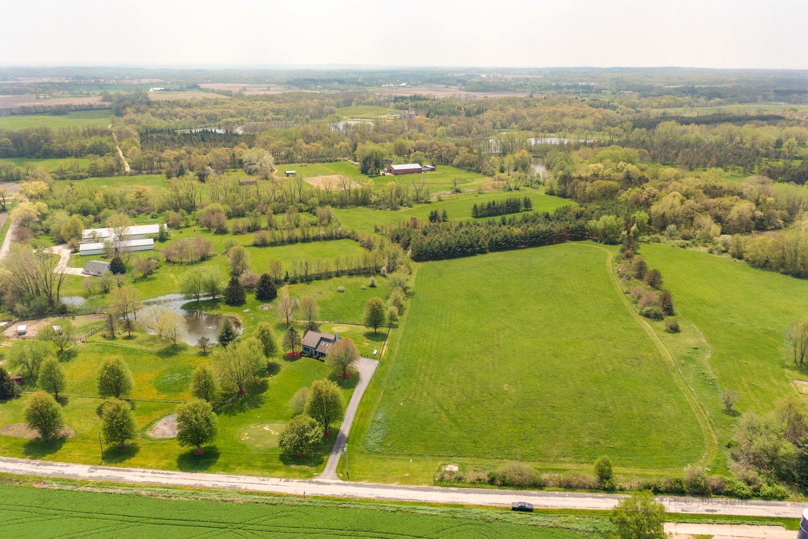 17019 Green Road Harvard, IL 60033 - Photo 2 of 40 a view of a city