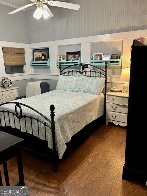 3 South Spring Street Claxton, GA 30417 - Photo 15 of 17 a bed room with furniture and flat screen tv