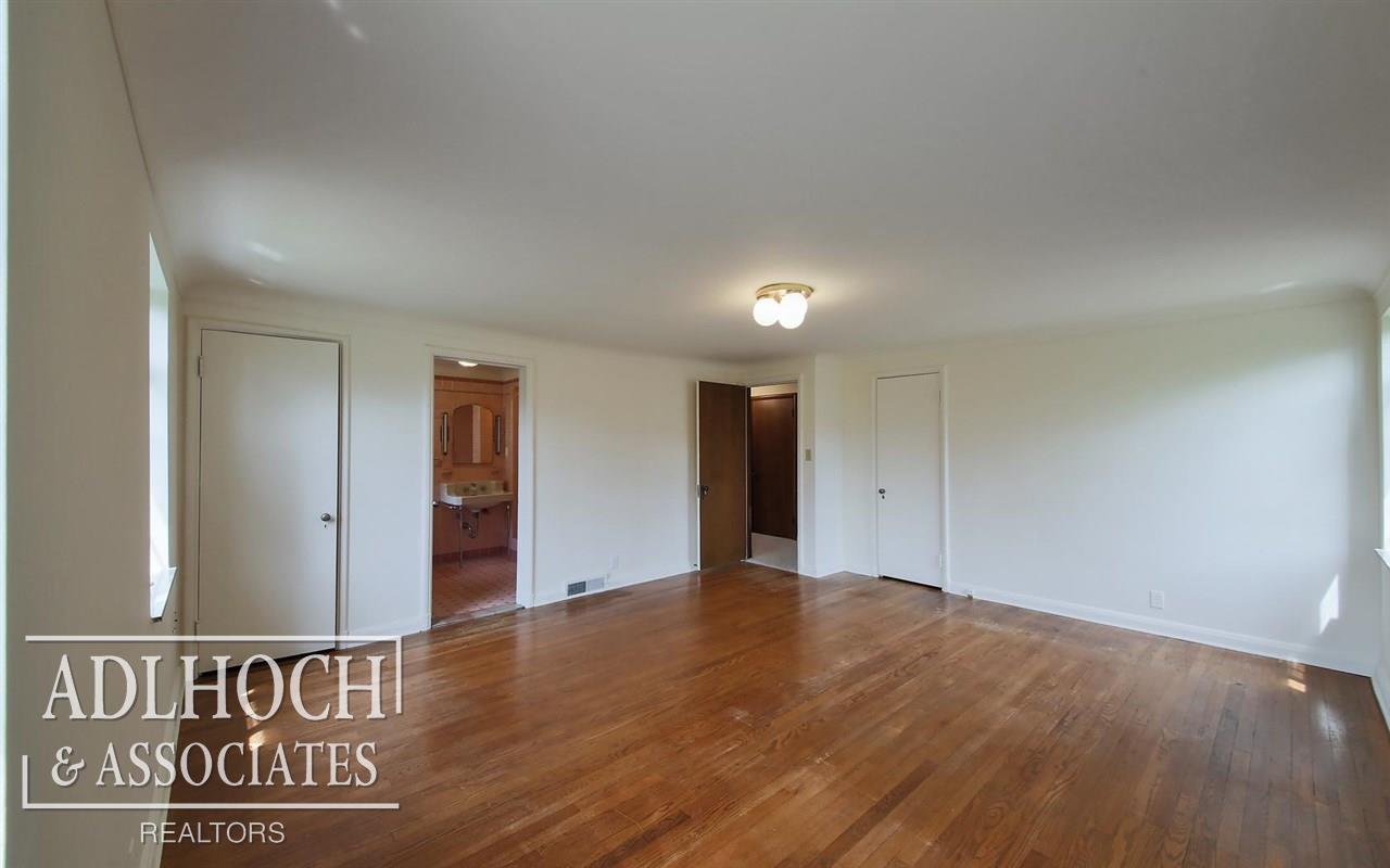 1275 Audubon Road Grosse Pointe, MI 48230 - Photo 12 of 18 31290300-11.JPG