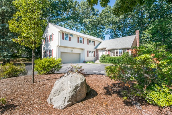 5 Rutledge Terrace Waltham, MA 02452 - Photo 2 of 30 Gallery Image 2