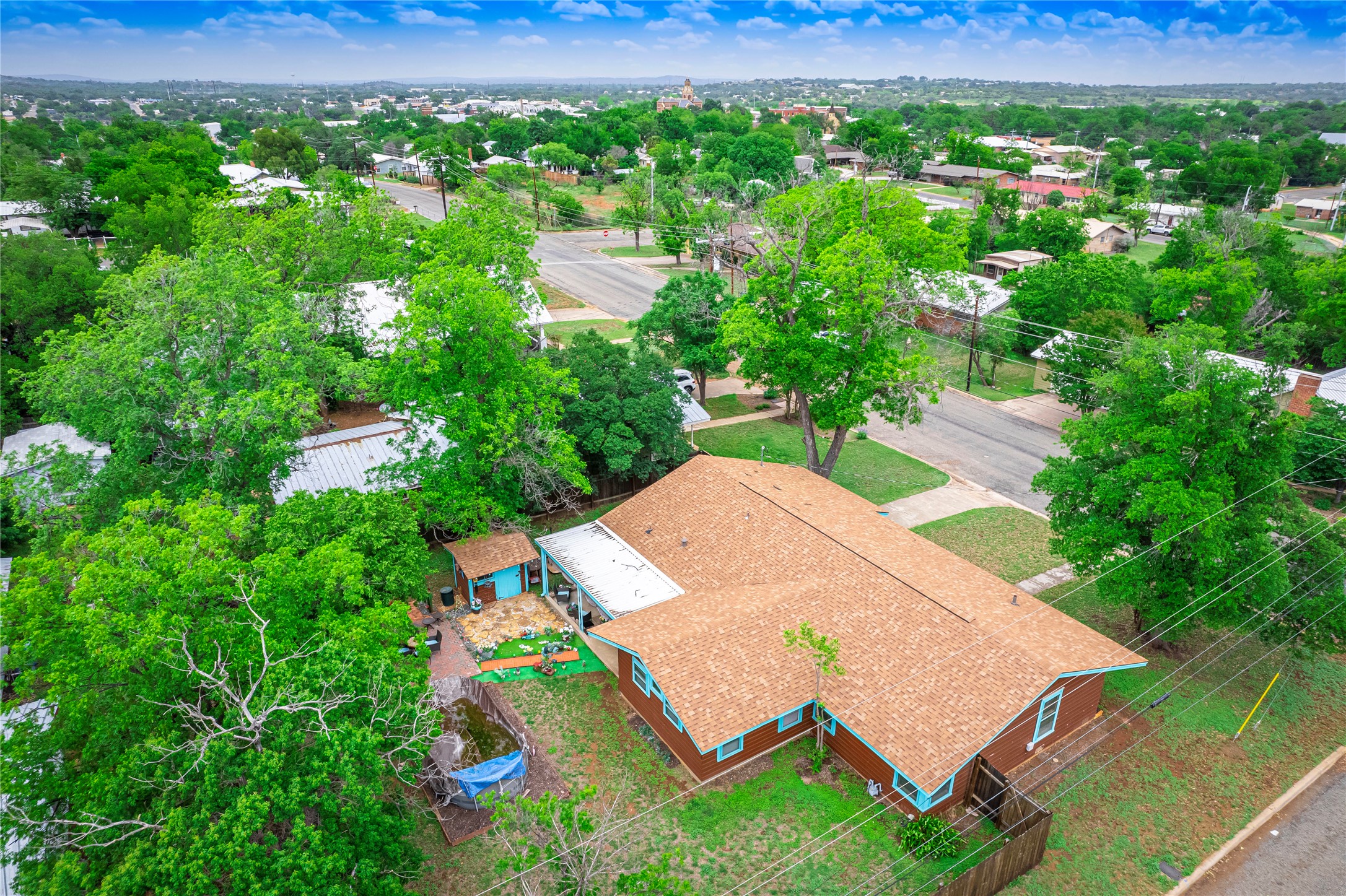 1207 Flag Street Llano, TX 78643 - Photo 39 of 40 an aerial view of a house with a yard