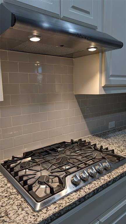 987 Canterbury Lane Forney, TX 75126 - Photo 7 of 22 a stove top oven sitting inside of a kitchen