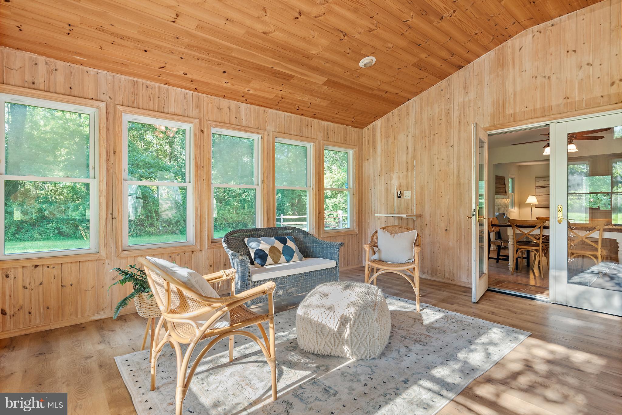 3514 Williamsburg Road Davidsonville, MD 21035 - Photo 12 of 50 a living room with furniture and a large window