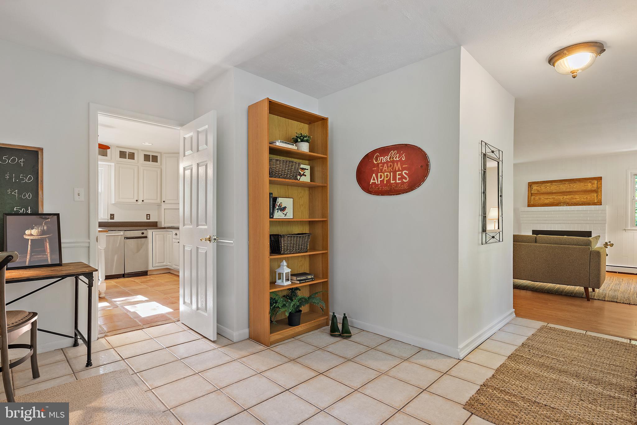 3514 Williamsburg Road Davidsonville, MD 21035 - Photo 23 of 50 a view of an entryway with wooden floor