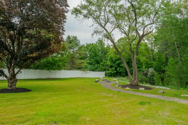 $569,000 | 7 Parsonage Road, Unit 4, North Yarmouth, ME 04097