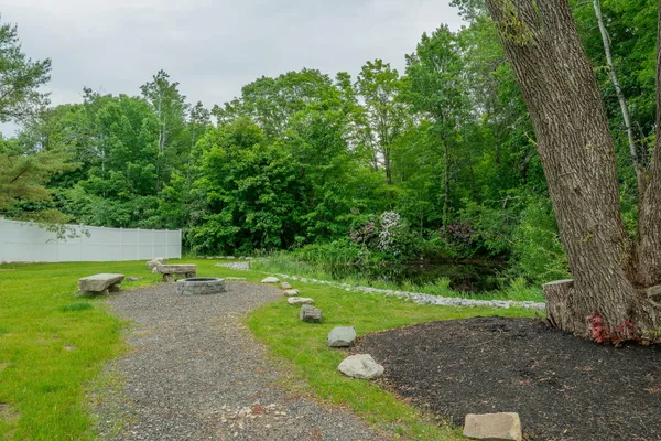 $569,000 | 7 Parsonage Road, Unit 4, North Yarmouth, ME 04097