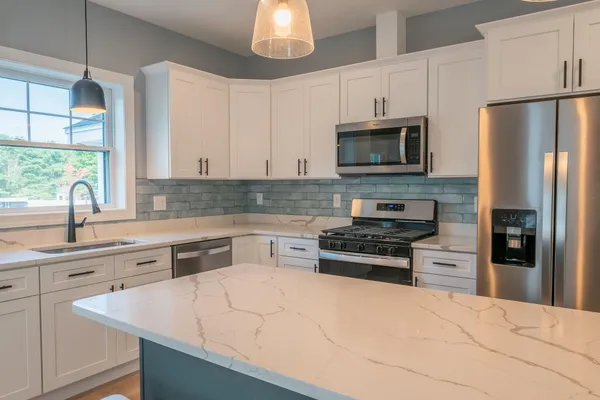 $569,000 | 7 Parsonage Road, Unit 4, North Yarmouth, ME 04097